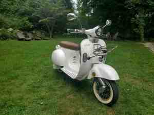 How Range Varies Between Different Mopeds