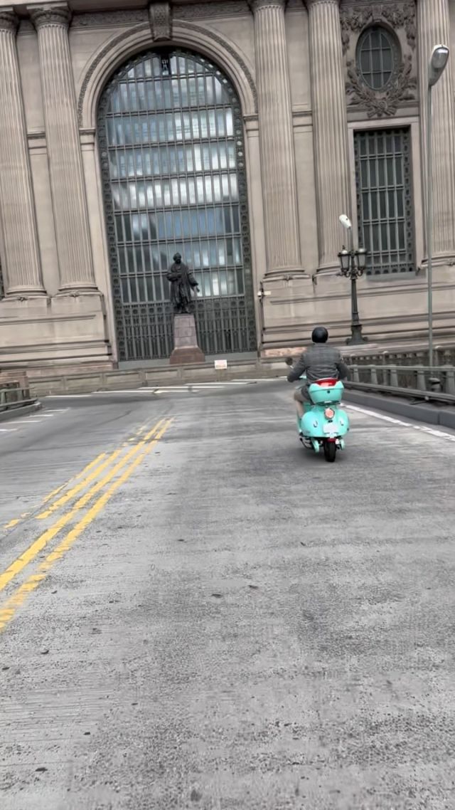 Buy an Electric Vespa Style, electric scooter